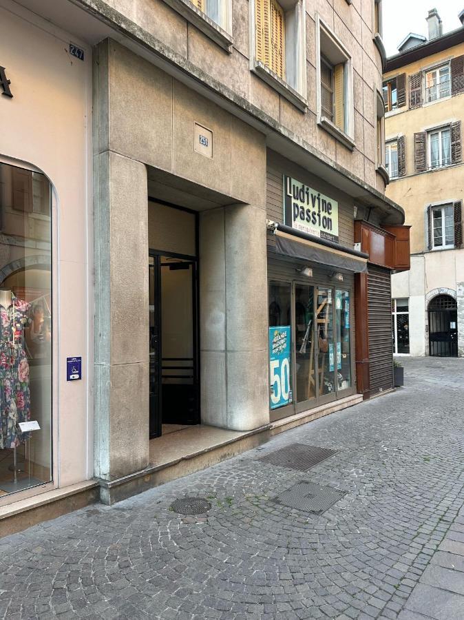 Ferienwohnung Ecrin De Calme Avec Terrasse Chambéry Exterior foto